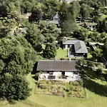Σπίτι διακοπών Design-led Nature Retreat, Near *