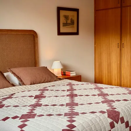 Ferienhaus Design-led Nature Retreat, Near